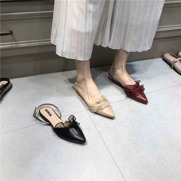 Jauns eko ādas sandaļu un tekstila loku modelis