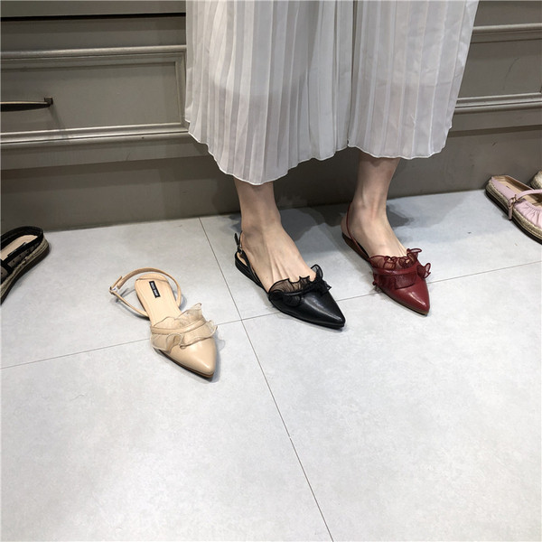 Jauns eko ādas sandaļu un tekstila loku modelis