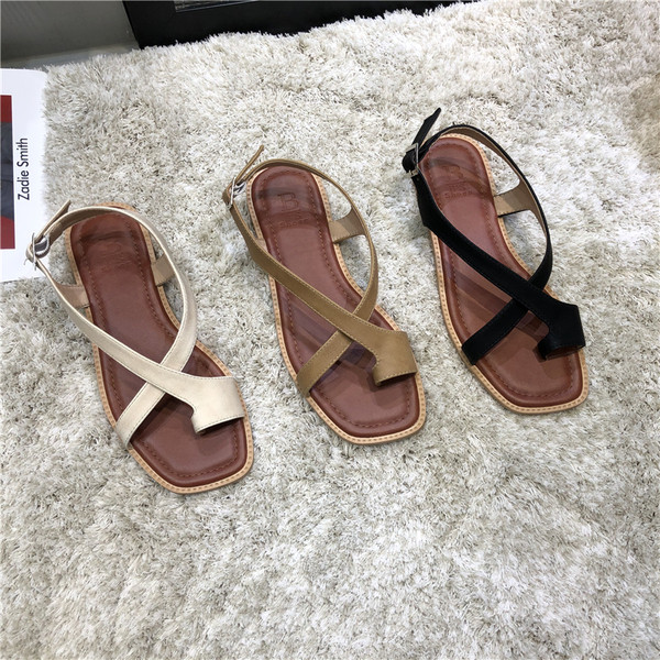 Eko-nahast valmistatud vabaaja madalad sandaalid