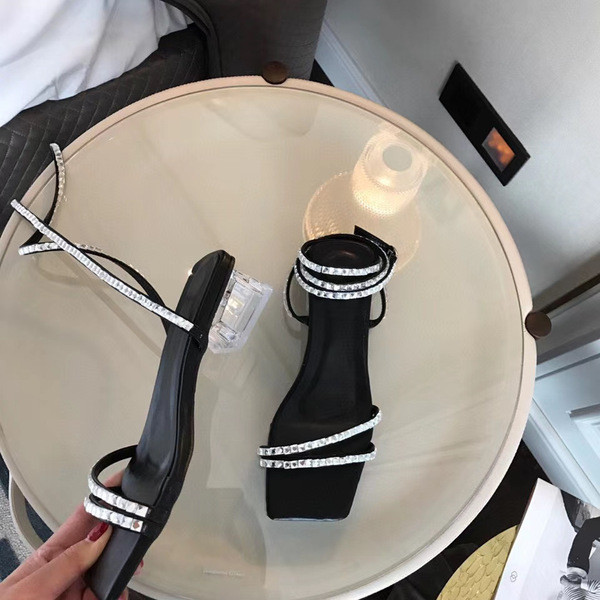 Sieviešu modernas sandales ar akmens apdari