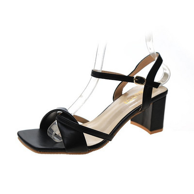 Naiste moodsad sandaalid 6,5 cm kontsa ja rihmaga