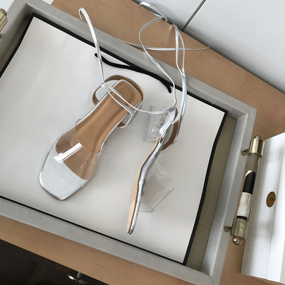 Sieviešu zemās sandales ar eko ādas un silikona lencēm