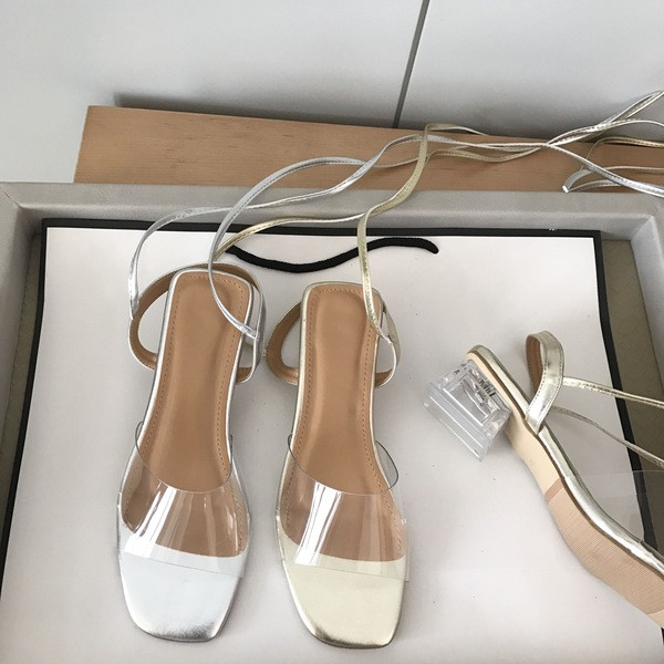 Sieviešu zemās sandales ar eko ādas un silikona lencēm