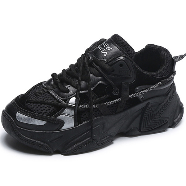 Sportiskas ikdienas sieviešu kedas ar mežģīnēm un raupju zoli