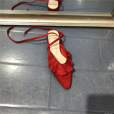 Sieviešu zemās sandales no eko zamšādas ar cirtām