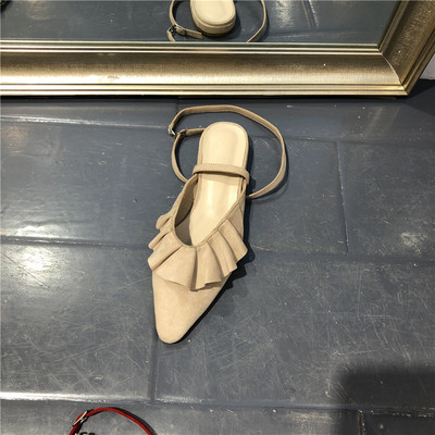 Sieviešu zemās sandales no eko zamšādas ar cirtām