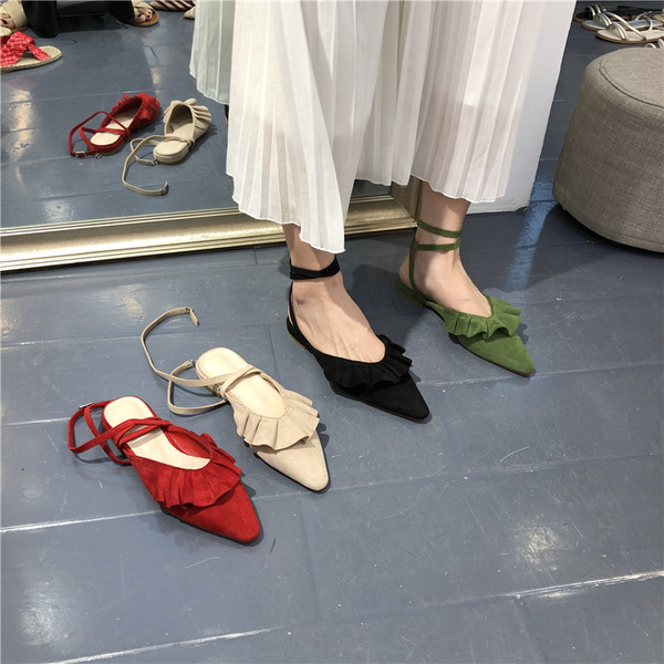 Sieviešu zemās sandales no eko zamšādas ar cirtām