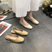 Jauns sieviešu sandaļu modelis ar plakanām zolēm