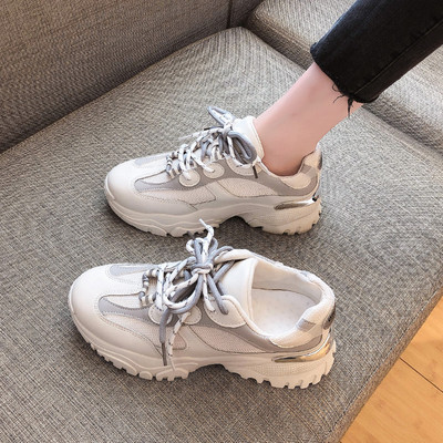 Sieviešu kedas ar mežģīnēm no eko ādas trīs krāsās