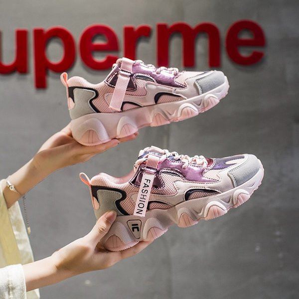 Modern női tornacipő fűzős vastag durva talppal