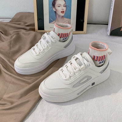 Sporta un ikdienas sieviešu kedas ar mežģīnēm un biezu zoli