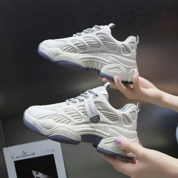 Két színben fűzős női tornacipő