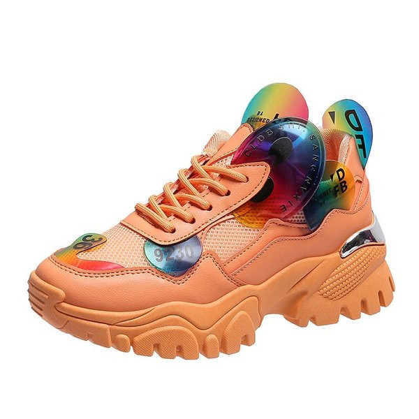 Modernas sieviešu kedas baltā un oranžā krāsā ar mežģīnēm