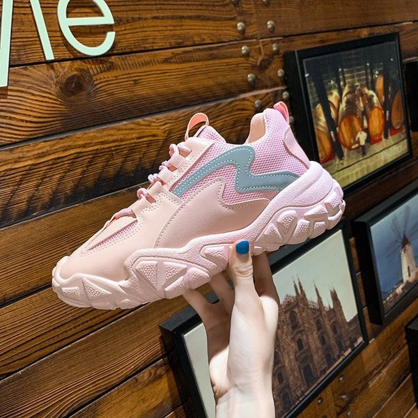 Ikdienas sieviešu kedas ar raupju zoli un mežģīnēm