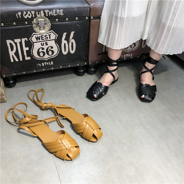 Igapäevaseks kasutamiseks sobivad naiste sandaalid ökonahast