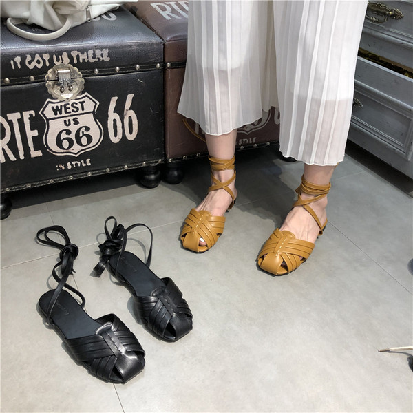 Igapäevaseks kasutamiseks sobivad naiste sandaalid ökonahast