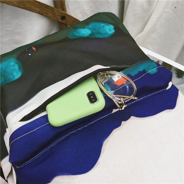 Sieviešu sporta mugursoma retro stilā ar aplikāciju