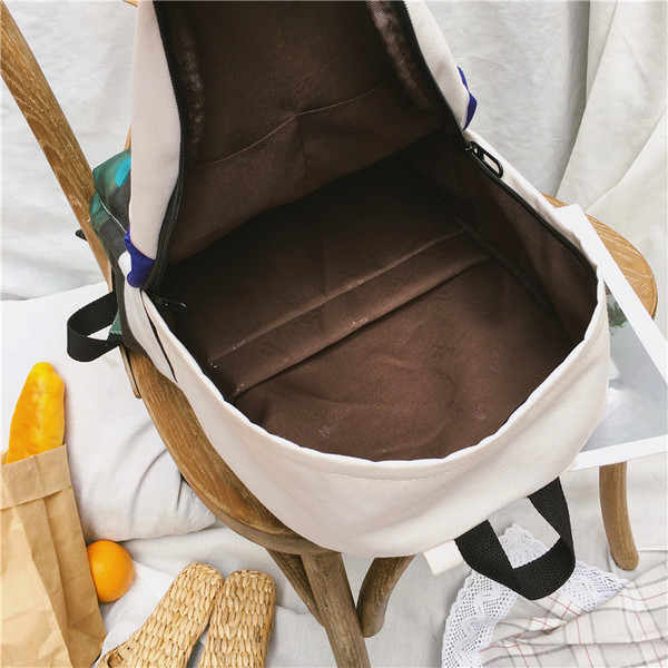 Sieviešu sporta mugursoma retro stilā ar aplikāciju