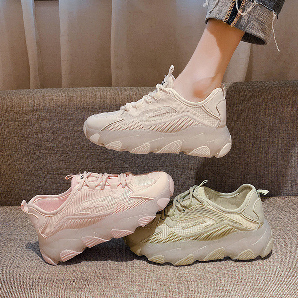 Tavaszi-őszi női tornacipő fűzős durva talppal