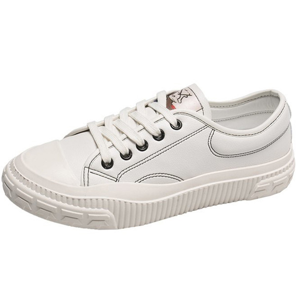 Alkalmi női tornacipő fűzővel és vastag talppal