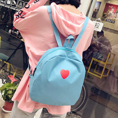 Sieviešu sporta mugursoma ar studentiem piemērotu aplikāciju