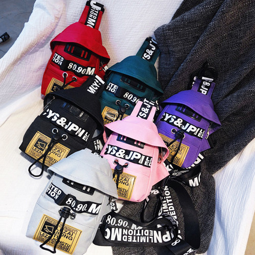 Női sporttáska a vállra és a derékra