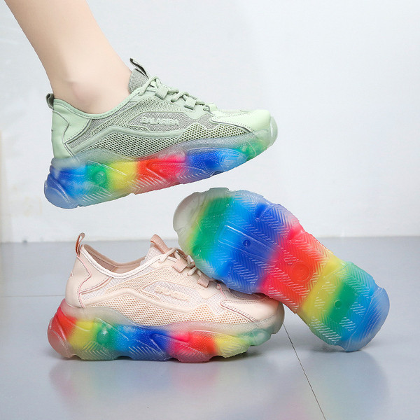 Šarene ženske tenisice s vezicama i debelim potplatom