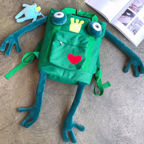 Új modell női táska 3D elemmel, zöld színben