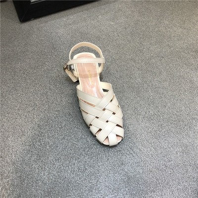 Naiste nahast sandaalid tasasel tallal - kaks mudelit