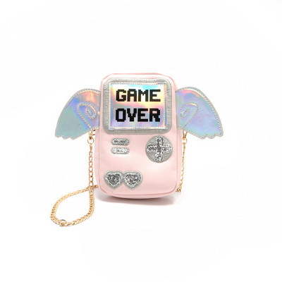 Sieviešu maza soma ar 3D elementu un metāla ķēdīti