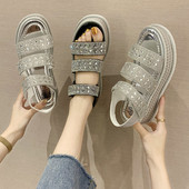 Sieviešu platformas sandales ar akmeņiem sudraba un melnā krāsā