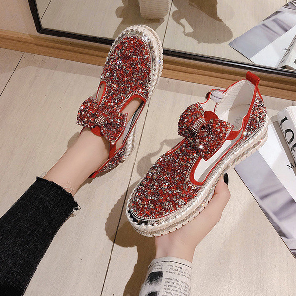 Modernas sieviešu sandales ar lenti un plakanu zoli dažādās krāsās