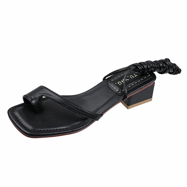 Ikdienas sieviešu sandales ar zemiem papēžiem un mežģīnēm