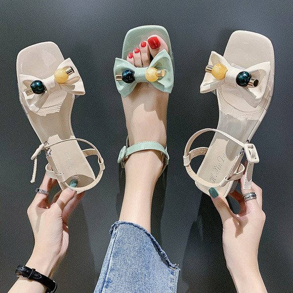 Modernas sieviešu sandales ar siksniņu un lentīti no eko ādas