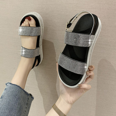 Sieviešu ikdienas sandales ar akmeņiem un plakanu zoli ar aizdari