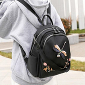 Moderan ženski ruksak s kamenčićima i vezom