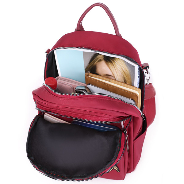 Moderan ženski ruksak s kamenčićima i vezom