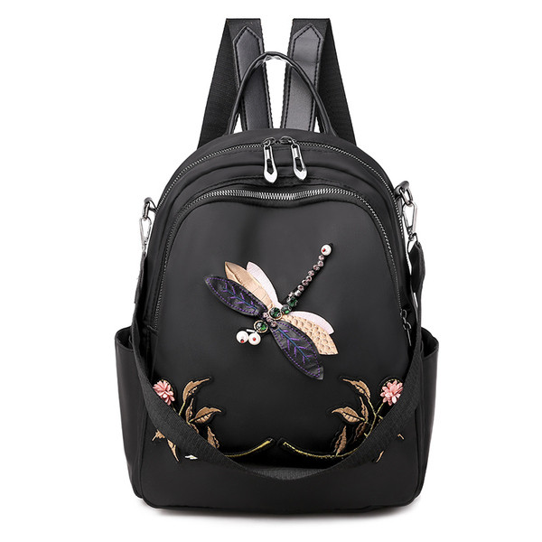 Moderan ženski ruksak s kamenčićima i vezom