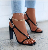 Modern női magas sarkú szandál és vékony pántok