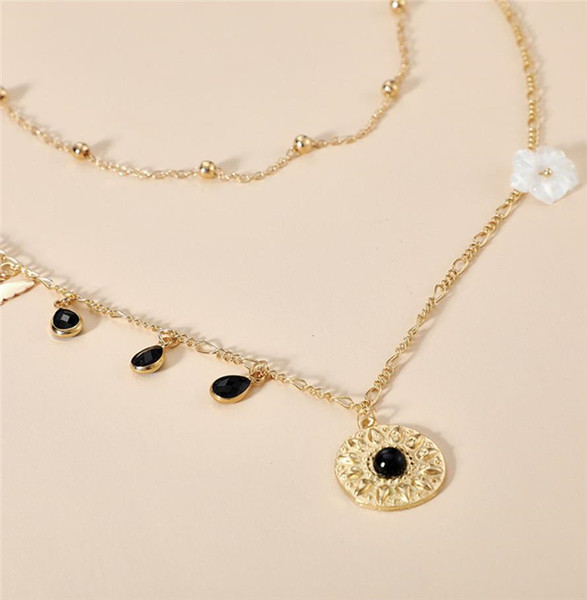 Κρεμαστό κολιέ σε χρυσό χρώμα