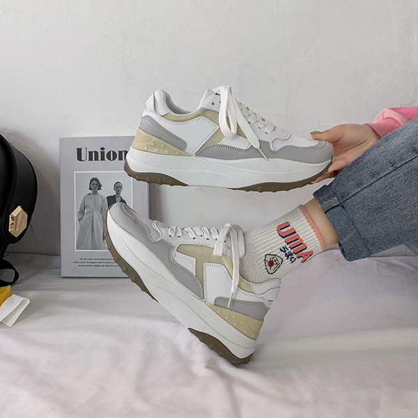 Sportiskas ikdienas sieviešu kedas ar krāsainu rakstu un mežģīnēm