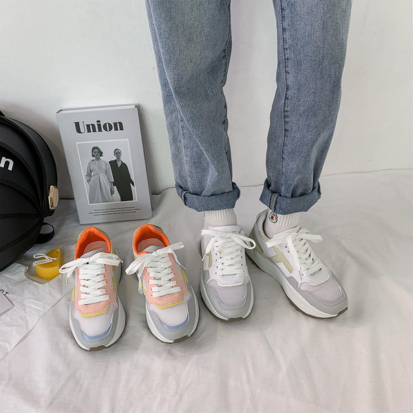 Sportiskas ikdienas sieviešu kedas ar krāsainu rakstu un mežģīnēm