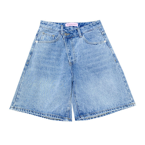 Īsi sieviešu džinsi ar augstu vidukli - plats modelis