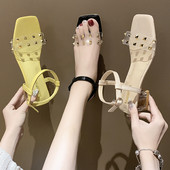 Modernas sandales ar metāla elementu un silikona siksniņu