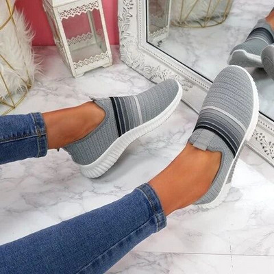 Neformālas vasaras sieviešu kedas ar krāsainu rakstu