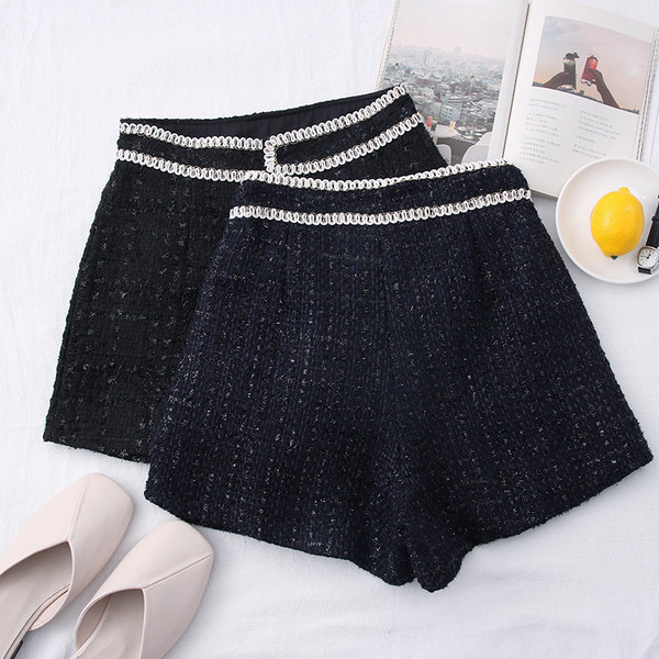 Mūsdienīgi sieviešu šorti – ar augstu vidukli