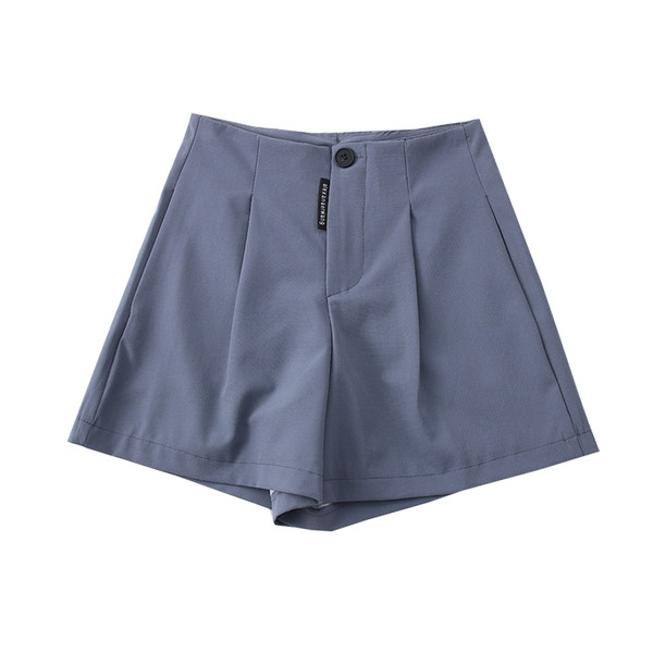 Mūsdienīgi sieviešu šorti – ar augstu vidukli