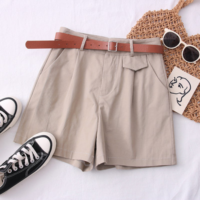 Jauns sieviešu bikšu modelis ar kabatām un jostu