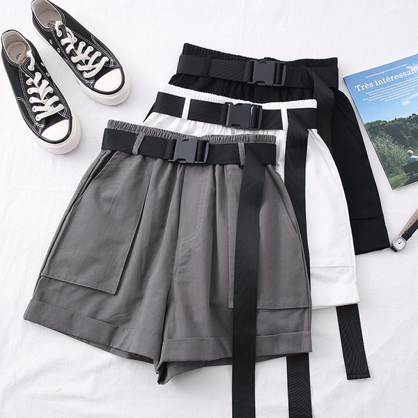 Jauns ikdienas sieviešu šortu modelis ar jostiņu