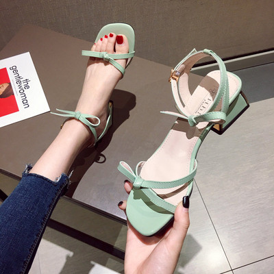 Modernas sieviešu sandales ar eko ādas lenti